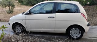 Lancia Ypsilon 2004