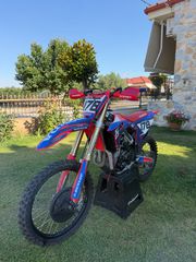 Honda CRF 250R 2023-thumb-1