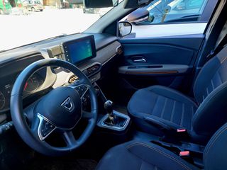 Dacia Sandero 2023 Stepway-thumb-4