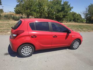 Hyundai i 20 2011 EXCLUSIVE-thumb-5
