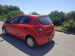 Hyundai i 20 2011 EXCLUSIVE-thumb-6