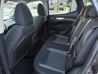 Nissan Qashqai 2018 N-Connecta/Panorama/Camera360/Navi Full Extra-thumb-36