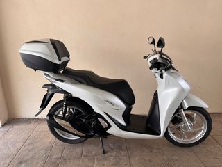 Honda SH 150i 2024 SMART TOP BOX