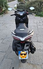 Yamaha XMAX 300 2018-thumb-4