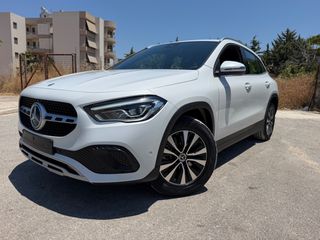 Mercedes-Benz GLA 250 2022 PLUG IN AYTOMATO