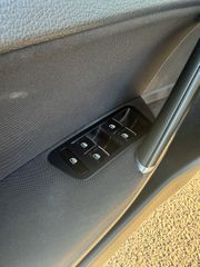 Volkswagen Golf 2016-thumb-10