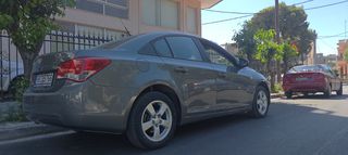 Chevrolet Cruze 2009-thumb-4
