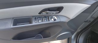 Chevrolet Cruze 2009-thumb-9