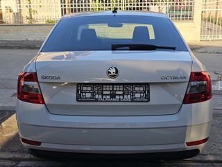 Skoda Octavia 2018 FULL EXTRA/DSG/TDI-thumb-6