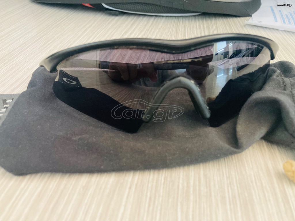 Oakley M Frame
