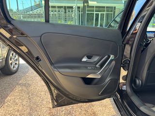 Mercedes-Benz A 180 2019 PROGRESSIVE-thumb-32