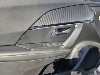 Peugeot 2008 2021 GT 1.2 PURETECH 131 HP-thumb-34