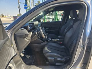 Peugeot 2008 2021 GT 1.2 PURETECH 131 HP-thumb-35