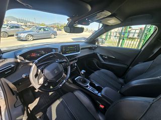 Peugeot 2008 2021 GT 1.2 PURETECH 131 HP-thumb-37