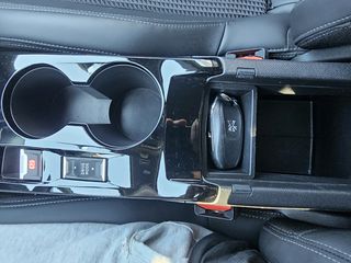 Peugeot 2008 2021 GT 1.2 PURETECH 131 HP-thumb-87