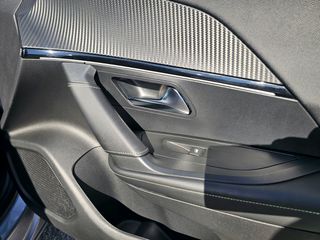 Peugeot 2008 2021 GT 1.2 PURETECH 131 HP-thumb-59