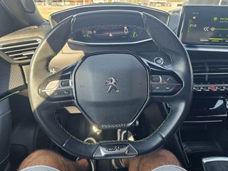 Peugeot 2008 2021 GT 1.2 PURETECH 131 HP-thumb-67
