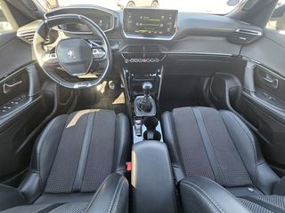 Peugeot 2008 2021 GT 1.2 PURETECH 131 HP-thumb-30
