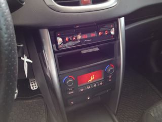 Peugeot 207 2010 cc 1.6 VTI 120 hp-thumb-13