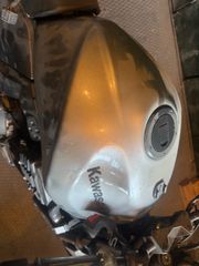 Kawasaki Z 750 2006 για ανταλλακτικά κομμάτι κομμάτι όχι ολόκληρο-thumb-4