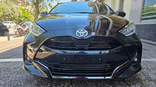 Toyota Yaris 2024 1.5-130ps-chic-hybrid-auto!!-thumb-2