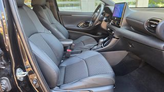 Toyota Yaris 2024 1.5-130ps-chic-hybrid-auto!!-thumb-11