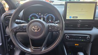 Toyota Yaris 2024 1.5-130ps-chic-hybrid-auto!!-thumb-13