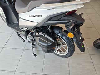 UM 2026 XPEED 125 RX-thumb-3