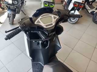 UM 2026 XPEED 125 RX-thumb-7