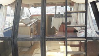 Bayliner 1982 3250 CONQUEST FLY BRIDGE-thumb-11