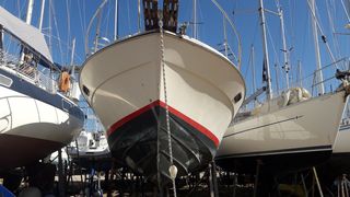 Bayliner 1982 3250 CONQUEST FLY BRIDGE-thumb-1