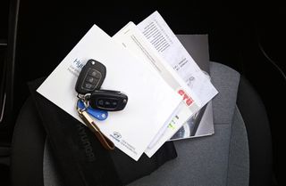 Hyundai i 20 2015 - 1ο   ΧΕΡΙ  -  ΒΙΒΛΙΟ  ΣΕΡΒΙΣ --thumb-19