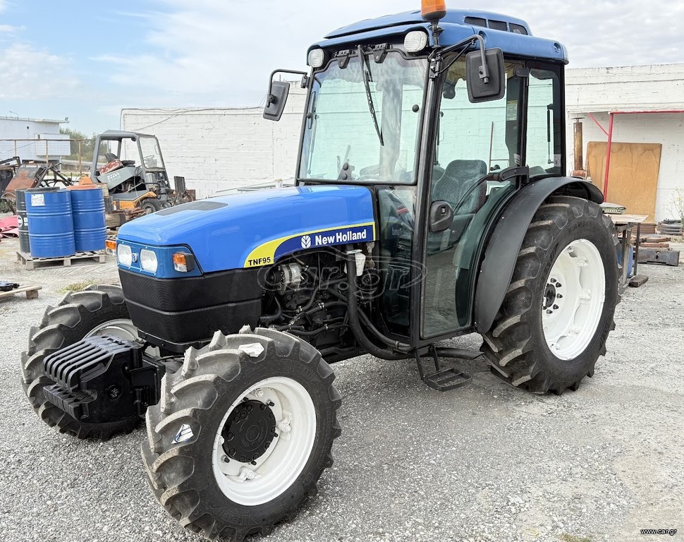 Δενδροκομικά Τρακτέρ New Holland 2005 TN95F