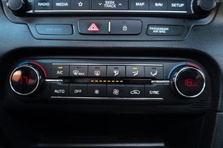 Kia Ceed / cee'd 2019 1.4 TGDI 140hp GT Line AUTO *PANORAMA*-thumb-36