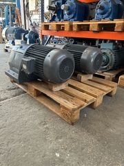 ΜΕΙΩΤΗΡΑΣ BAUER 7.5KW(10HP) 23RPM-thumb-4