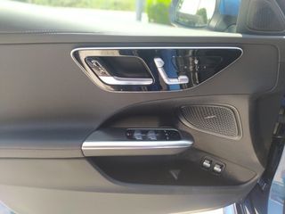 Mercedes-Benz C 300 2024 e AMG LINE -PREMIUM PACKAGE-thumb-46