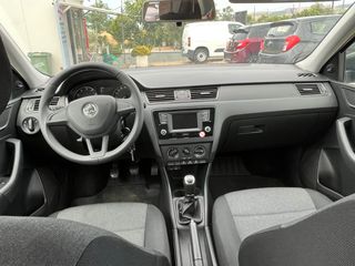 Skoda Rapid 2016-thumb-16