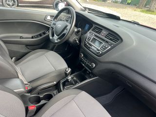 Hyundai i 20 2017 ACTIVE 1.4 CRDI STYLE-thumb-17