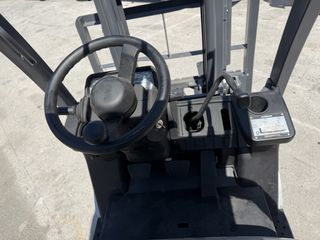 Nissan 2012 1,5-thumb-17