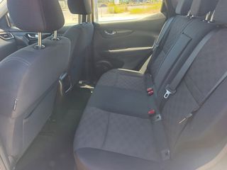 Nissan Qashqai 2015 1.6 dCi Acenta 4x4-thumb-9