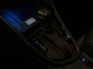 Toyota Yaris 2022 Hybrid Bi-tone-thumb-15