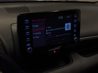 Toyota Yaris 2022 Hybrid Bi-tone-thumb-17