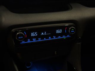Toyota Yaris 2022 Hybrid Bi-tone-thumb-18