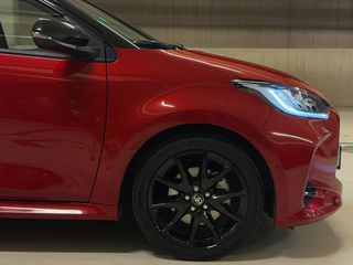 Toyota Yaris 2022 Hybrid Bi-tone-thumb-6