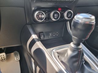 Renault Captur 2022 R.S-LINE 140PS mild hybrid-thumb-35