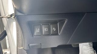 Toyota Yaris 2017 1500cc HYBRID ACTIVE PLUS 100HP-thumb-26