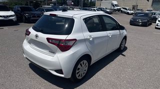 Toyota Yaris 2017 1500cc HYBRID ACTIVE PLUS 100HP-thumb-6