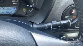 Toyota Yaris 2017 1500cc HYBRID ACTIVE PLUS 100HP-thumb-24
