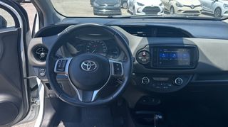 Toyota Yaris 2017 1500cc HYBRID ACTIVE PLUS 100HP-thumb-19