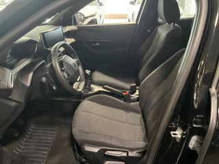 Peugeot 2008 2025 1,2 100HP STYLE-thumb-6